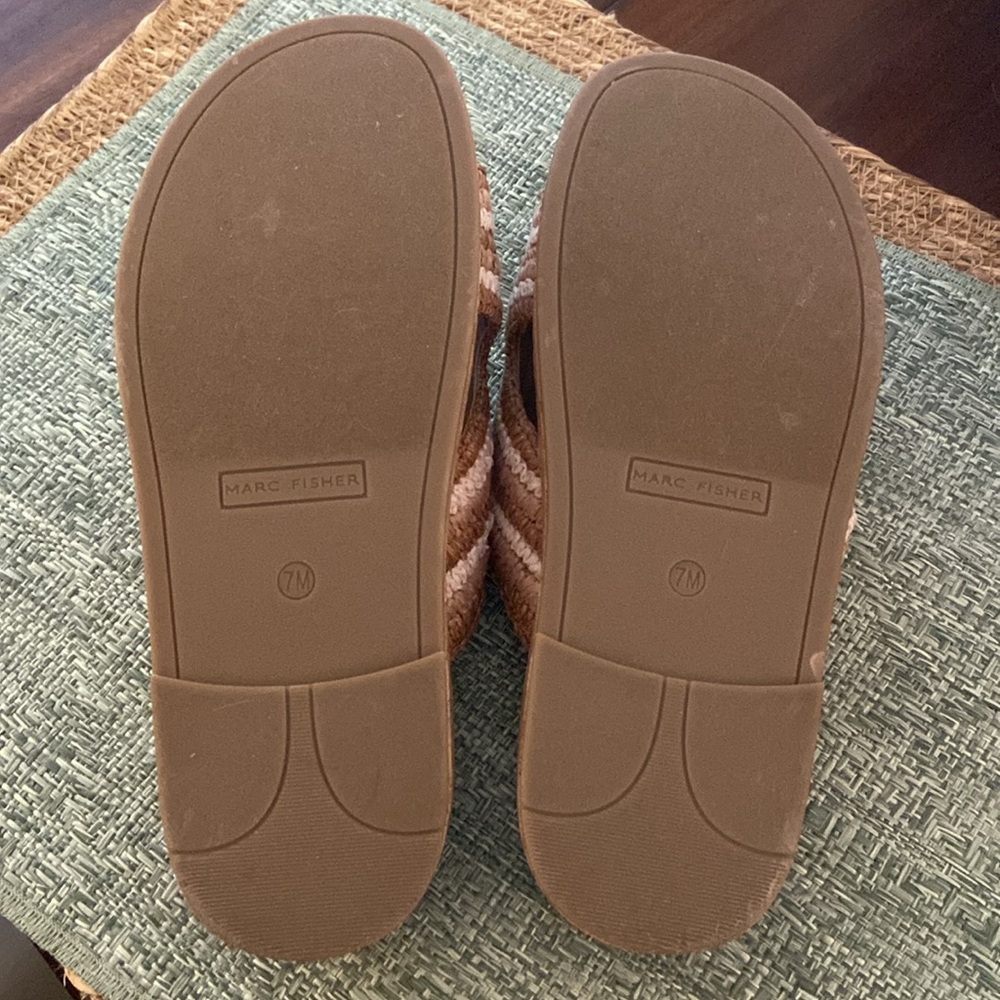 Marc Fisher Beige, Tan & Ivory Platform Sandals w/Raffia upper - Picture 5 of 7